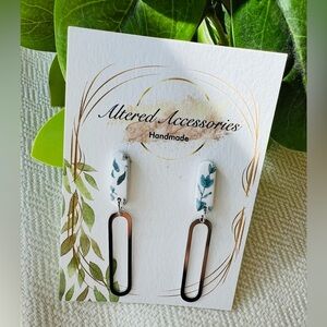 2/$30 Handmade Sliver Dangle Leaf Earrings